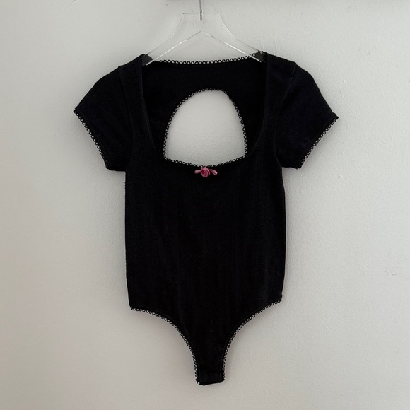 Anthropologie Seamless Pointelle Open Back Bodysuit Black Lace Trim Size Small - Picture 6 of 10